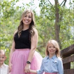 Meet your Posher, Leslie